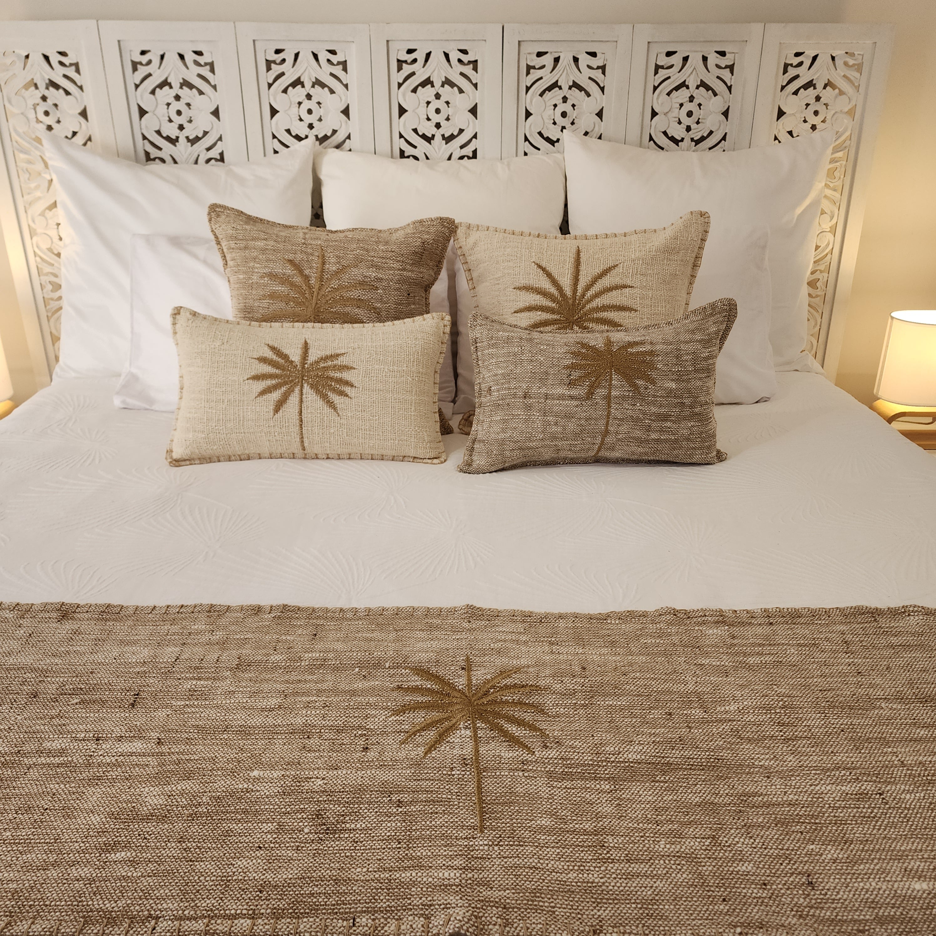 Coastal Husk Bed Runner | Cinnamon