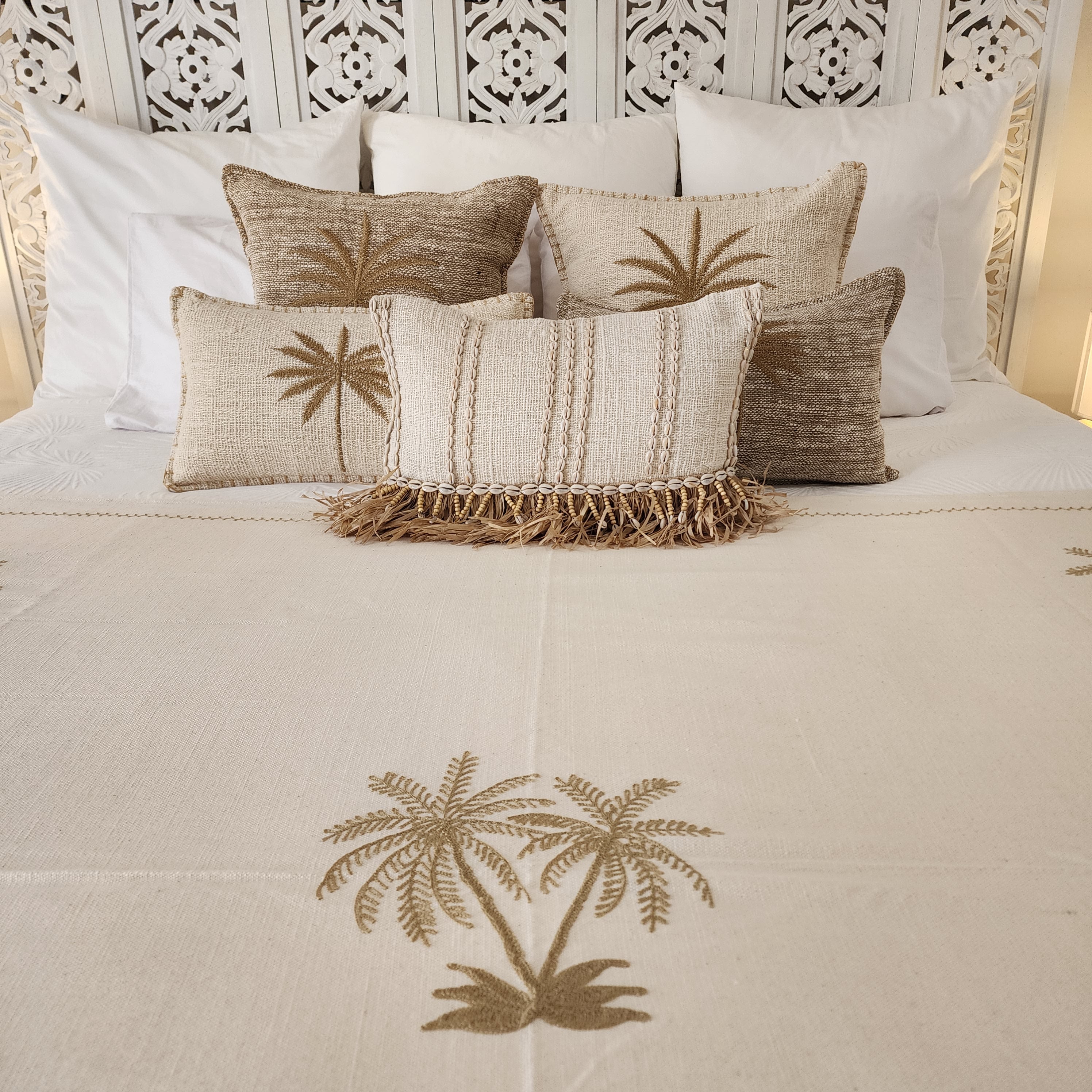 Paradise Island Throw