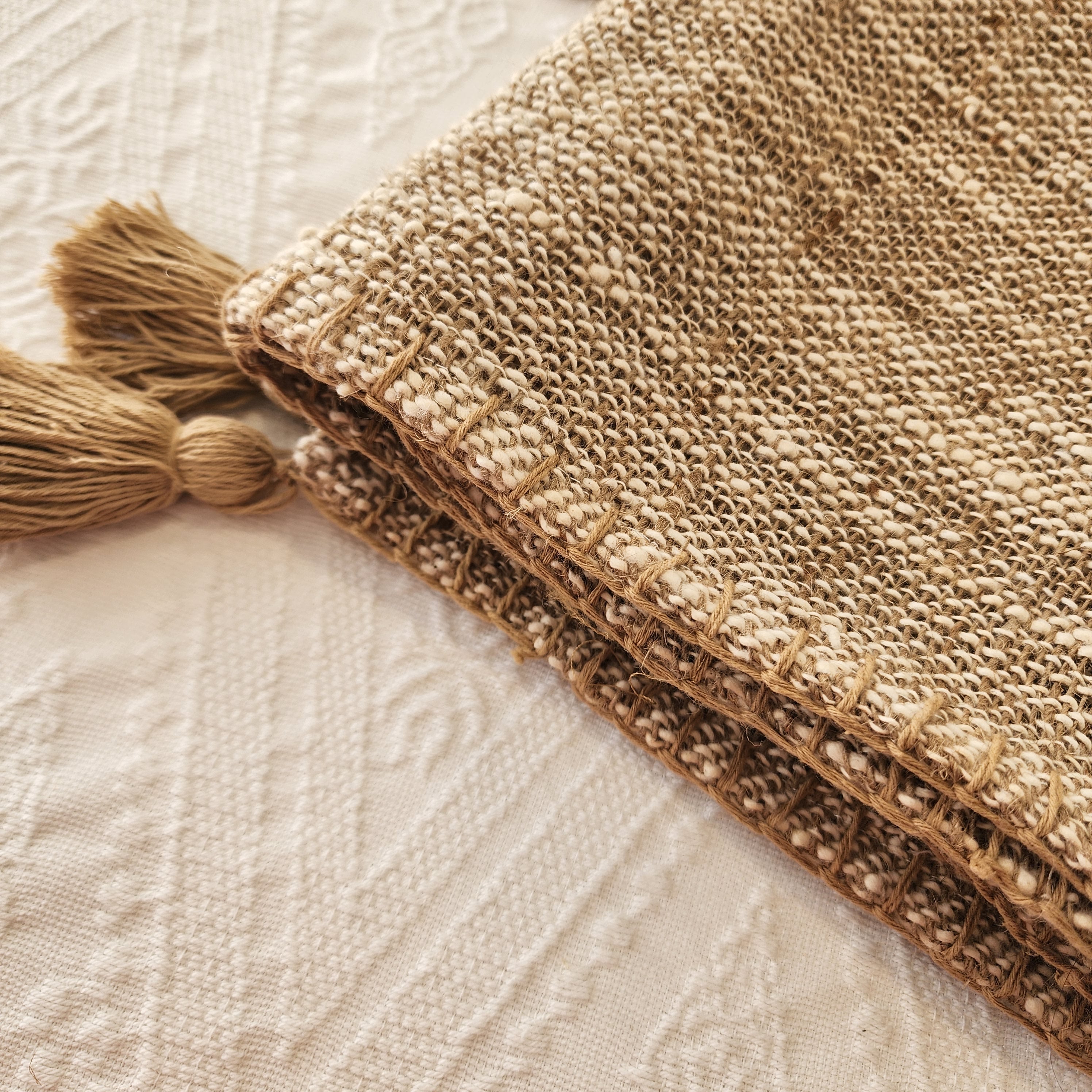 Coastal Husk Bed Runner | Cinnamon