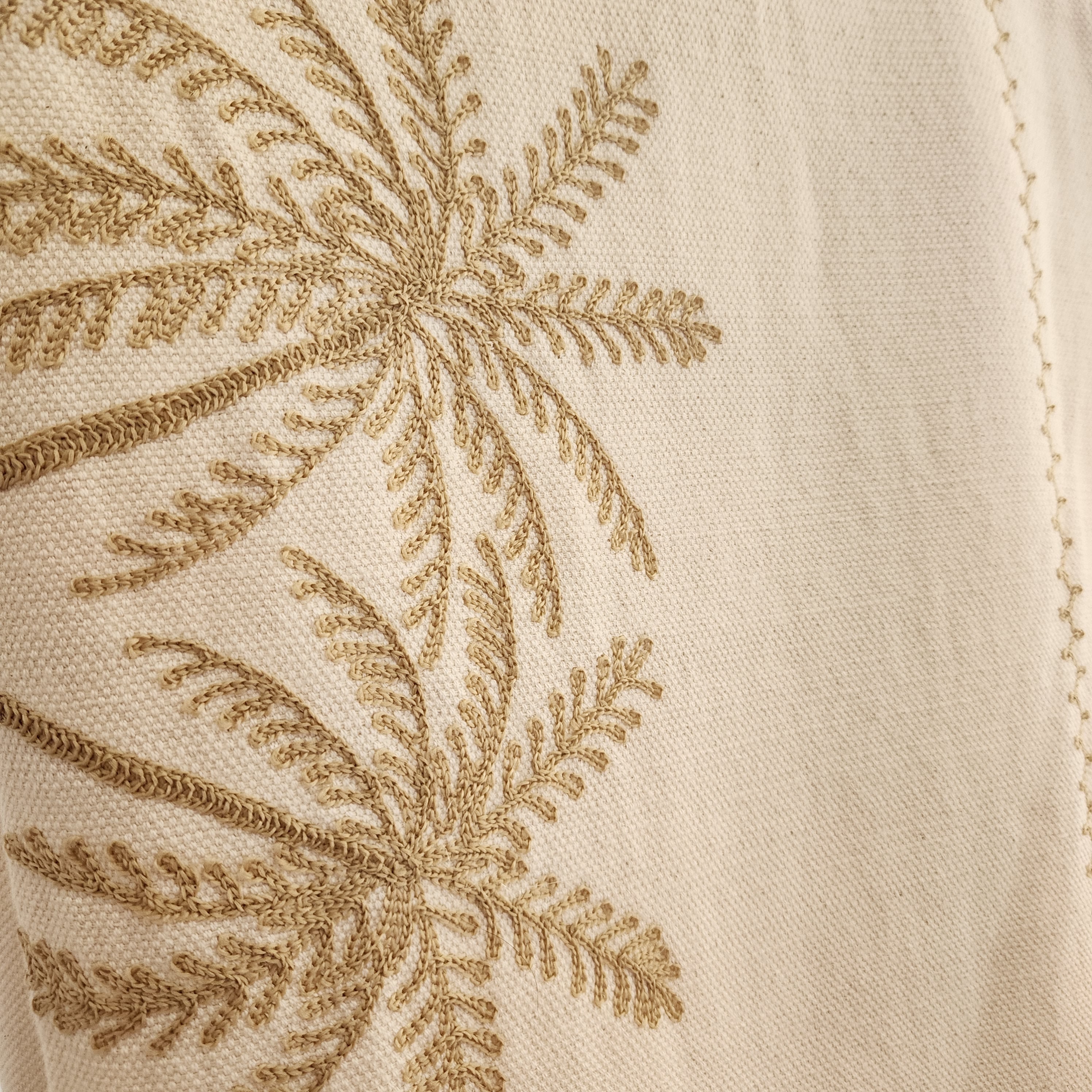 Paradise Island Throw