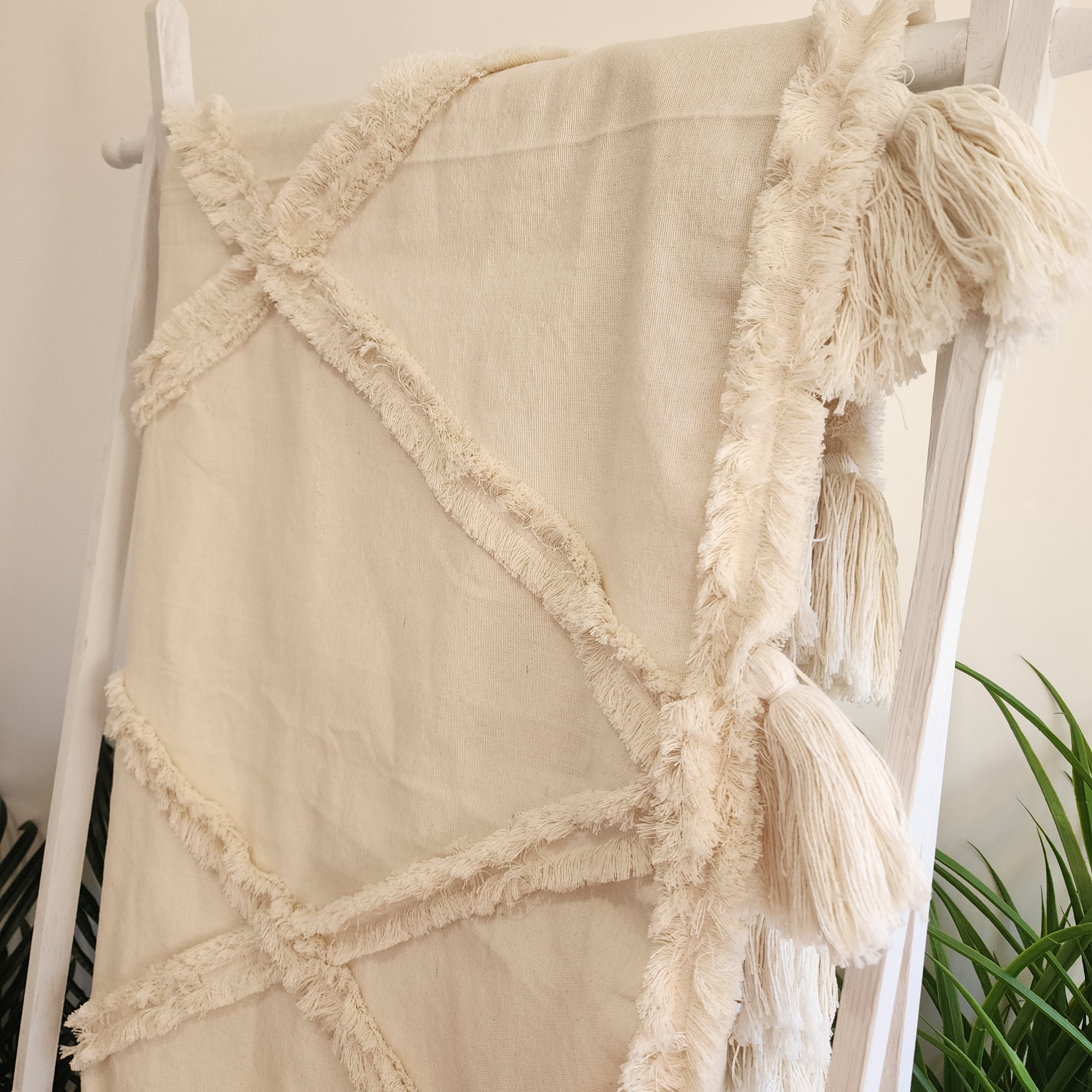Alira Coastal Luxe Throw