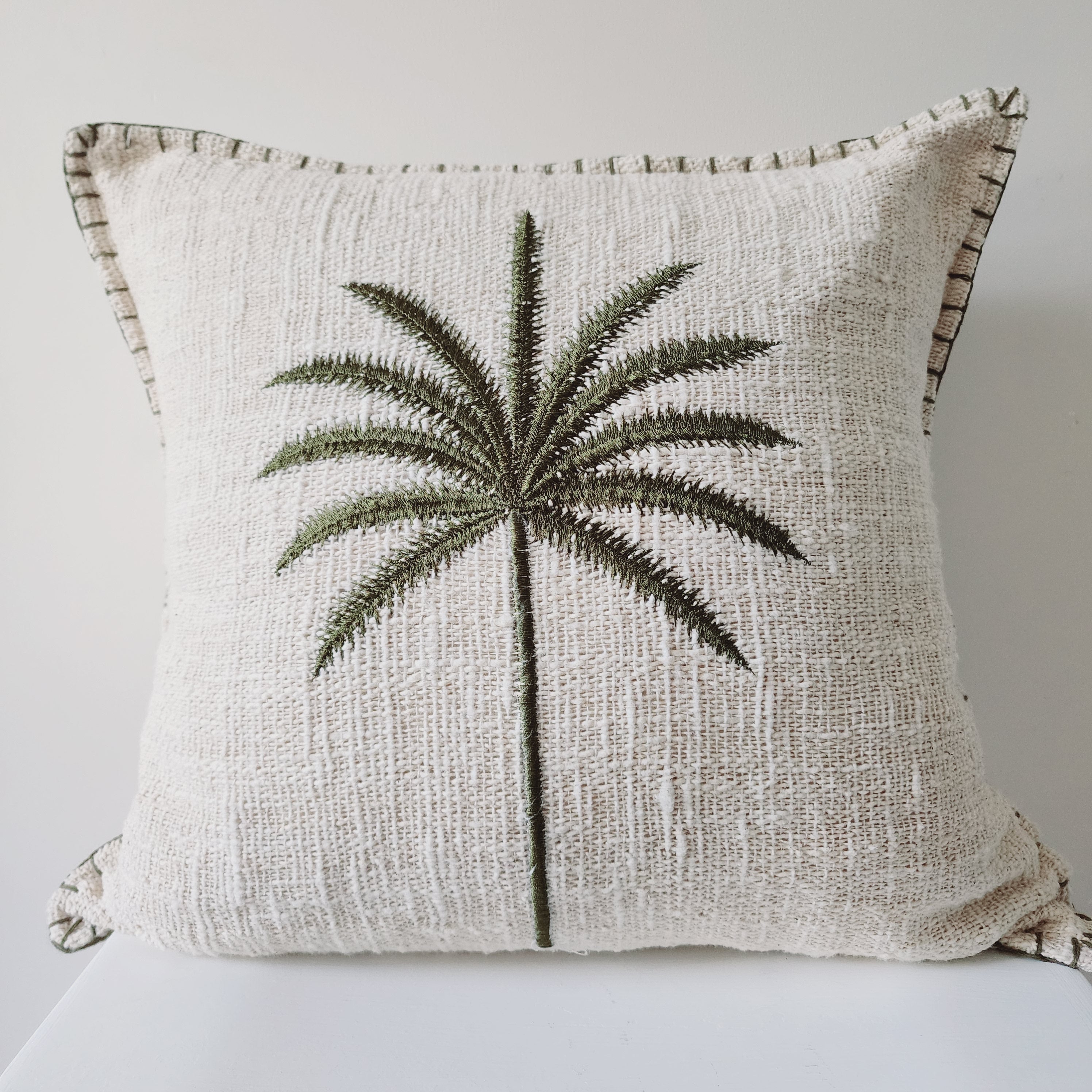 Bungalow Emerald Palm Cushion Cover | 50x50cm