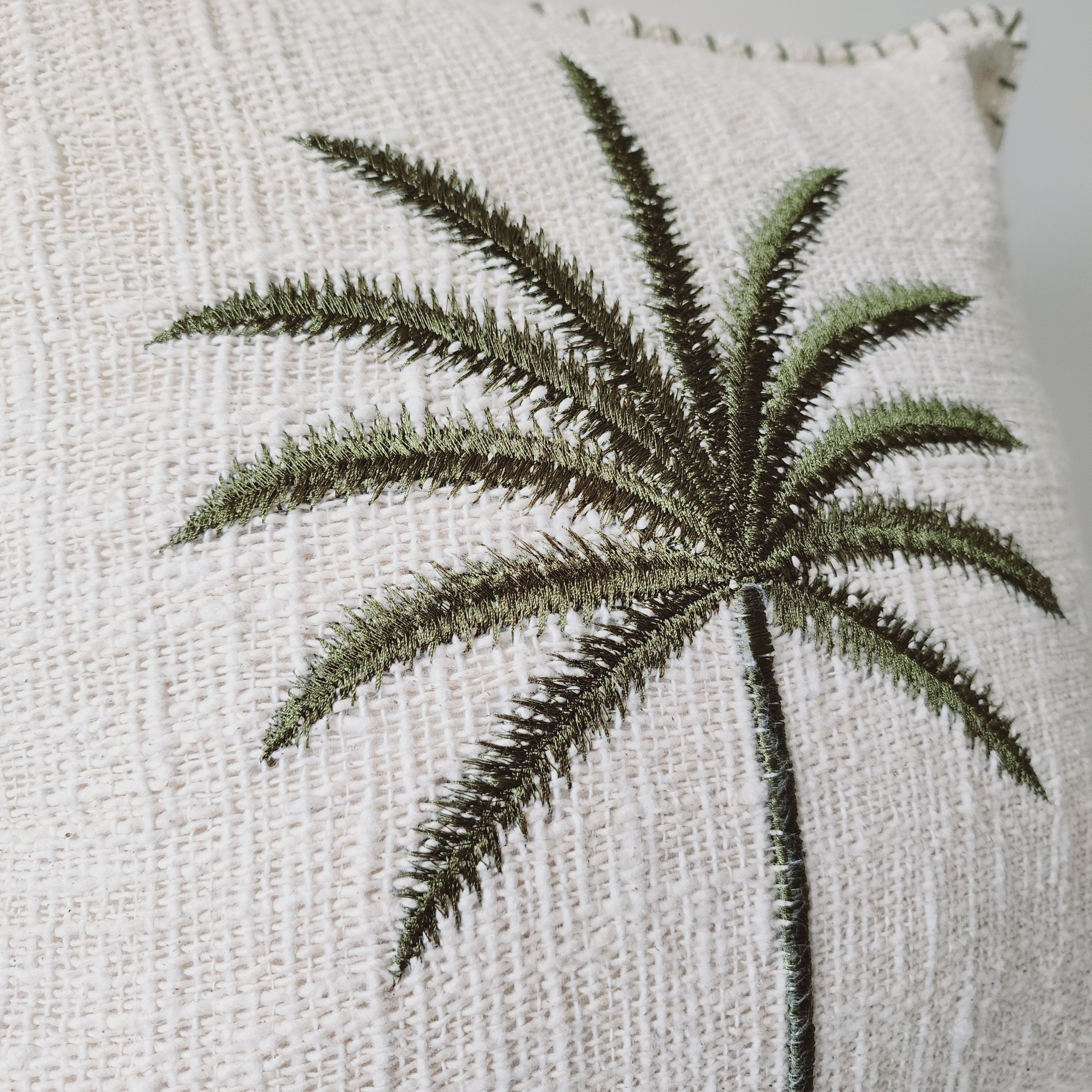 Bungalow Emerald Palm Cushion Cover | 50x50cm