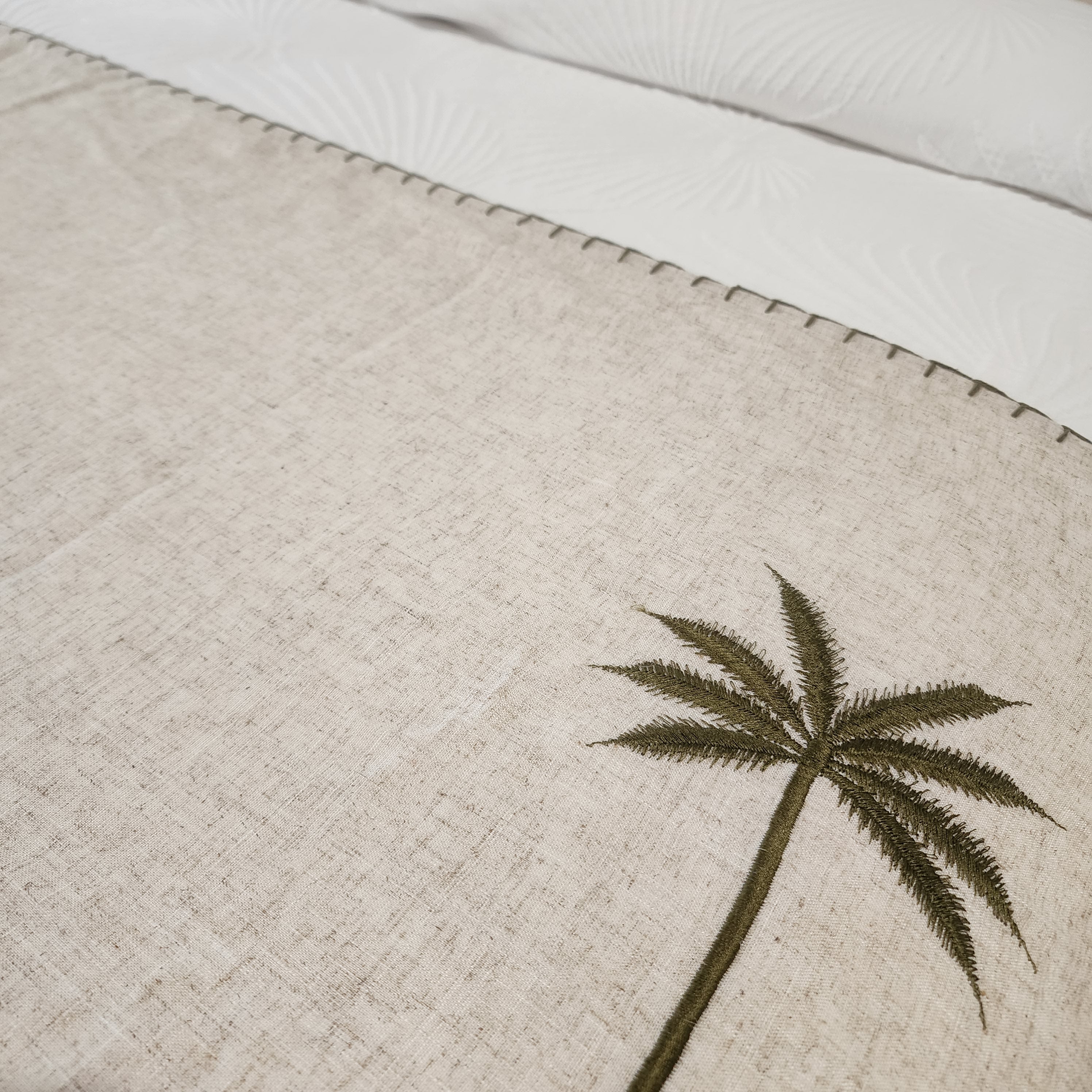 Bungalow Palms Linen Bed Runner | Super King | Linen